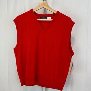 NWT IVY CLASSICS Vintage Sweater Vest V Neck Sleeveless Monsanto Red NOS USA L